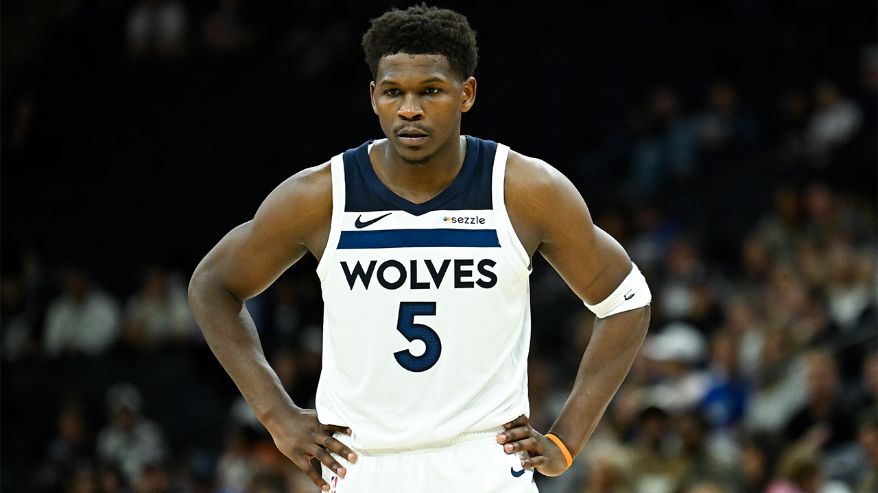 Anthony Edwards to miss up to 2 months due to right knee procedure — St. Louis Park Sports news